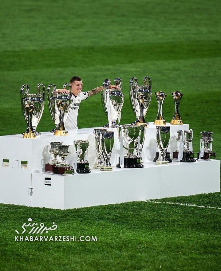 عکس| خاصترین تصویر در شب خداحافظی تونی کروس با رئالمادرید