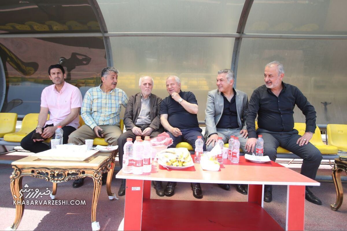 تصاویر| برگزاری تمرین پرسپولیس با حضور بزرگان/ علی پروین به سرخپوشان چه گفت؟