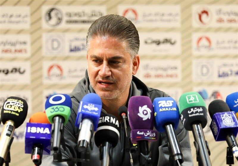 واکنش حمید مطهری به حاشیه بازی امروز فولاد-چادرملو؛ حالا فهمیدم کار درستی کردم که سمت نیمکت آقایان نرفتم! واکنش حمید مطهری به حاشیه بازی امروز فولاد-چادرملو؛ حالا فهمیدم کار درستی کردم که سمت نیمکت آقایان نرفتم!