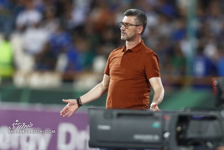 مارینوس اوزونیدیس؛ استقلال - گلگهر