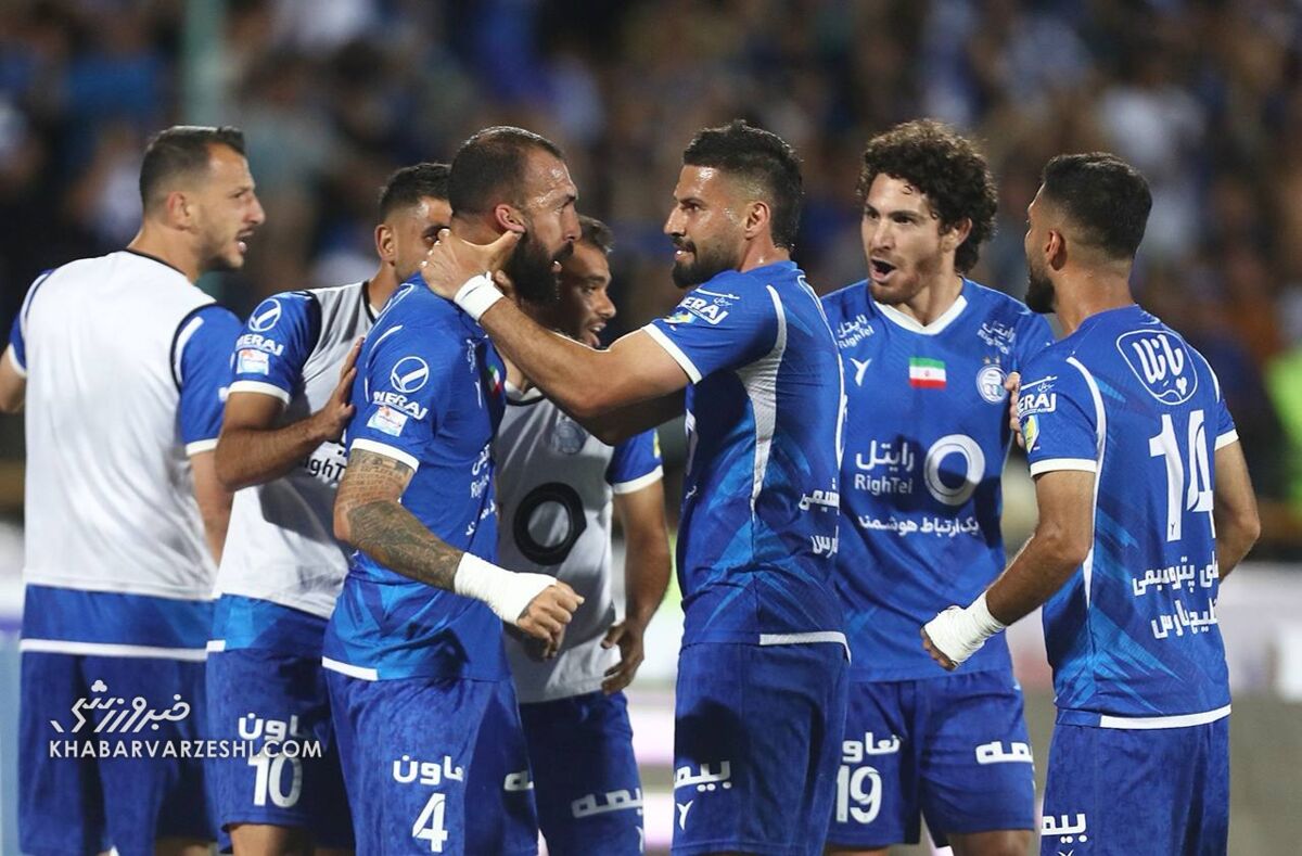 عکس| تعطیلات و خوشگذرانی بازیکنان استقلال در سواحل ترکیه عکس| تعطیلات و خوشگذرانی بازیکنان استقلال در سواحل ترکیه