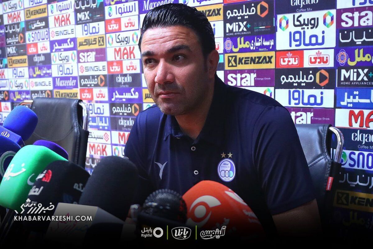 ادعای جنجالی نکونام علیه پرسپولیس؛ بازیکن میلیون دلاری دارد/ تمام تمرکزمان روی فصل بعد است ادعای جنجالی نکونام علیه پرسپولیس؛ بازیکن میلیون دلاری دارد/ تمام تمرکزمان روی فصل بعد است
