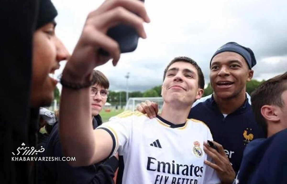 کهکشانی جدید! امباپه پیراهن مادریدیها را امضا کرد +عکس