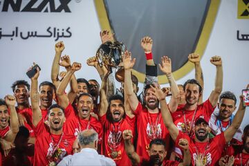 پرسپولیس ۱۵۰ میلیارد گران‌تر از استقلال!