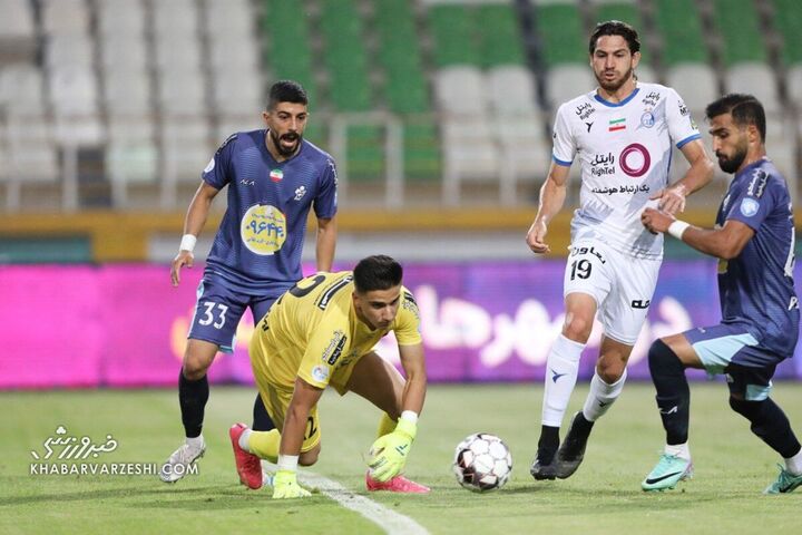 پیکان - استقلال