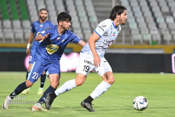 گوستاوو بلانکو؛ پیکان - استقلال