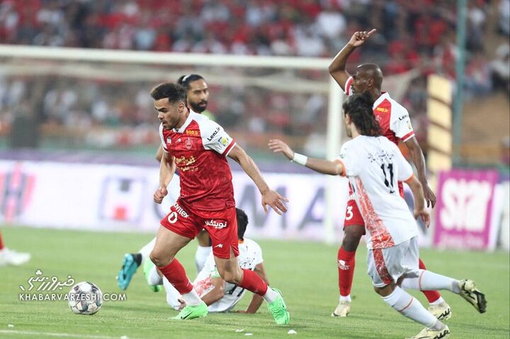 اوستون اورونوف؛ پرسپولیس - مس رفسنجان