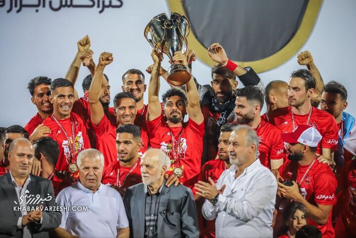 گیورگی گولسیانی؛ جشن قهرمانی پرسپولیس در لیگ برتر ایران 1403-1402