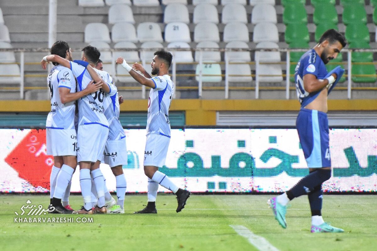 از هلند تا خوزستان با لیست جواد نکونام؛ مازادهایی که آزاد نمیشوند!