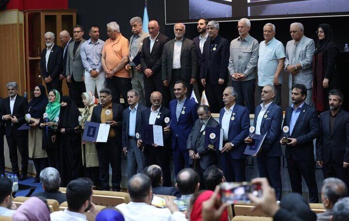 مدیران استقلال در تلویزیون شعار هواداری ندهند/ وریا کاپیتان بوده اما صلاحیت نکونام را کمیته فنی تعیین میکند