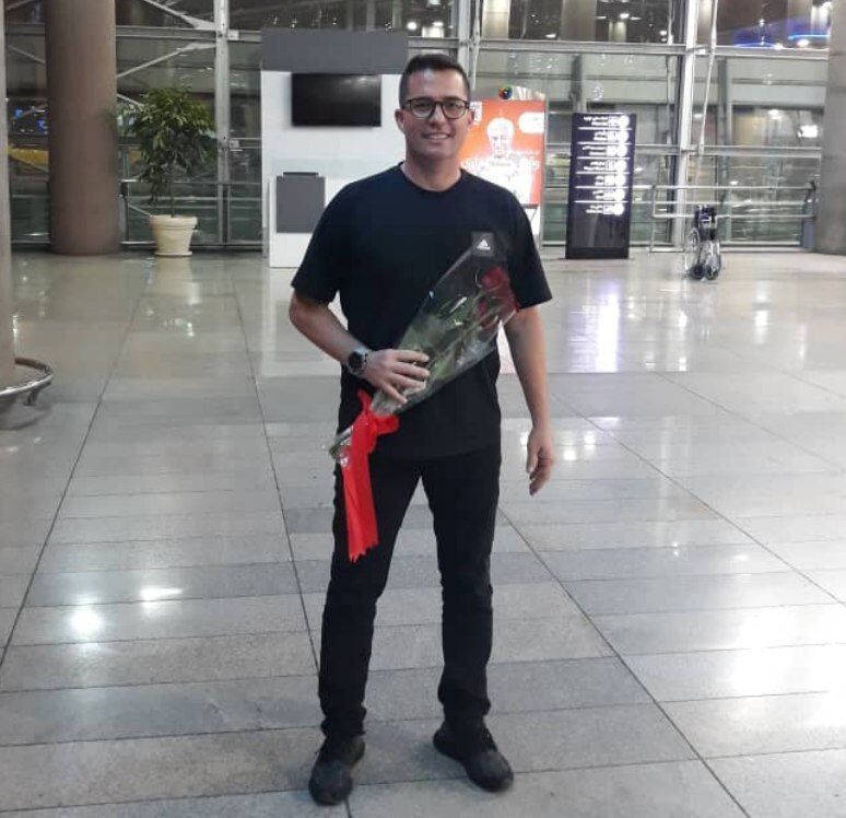 روزگار جدید دستیاری که روی نیمکت پرسپولیس هم دیده نمیشد/ اوسمار؛ مردی که در فوتبال آسیا برای او تبلیغات میشود!