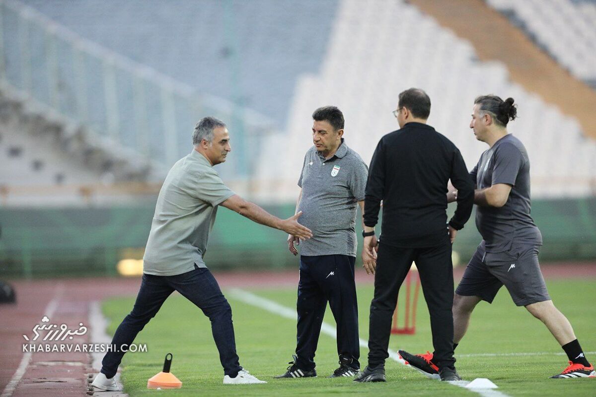 تصاویر| کتک خوردن یک بازیکن در تمرین تیم ملی فوتبال/ طارمی پیشنهاد داد؛ قلعهنویی شاکی شد