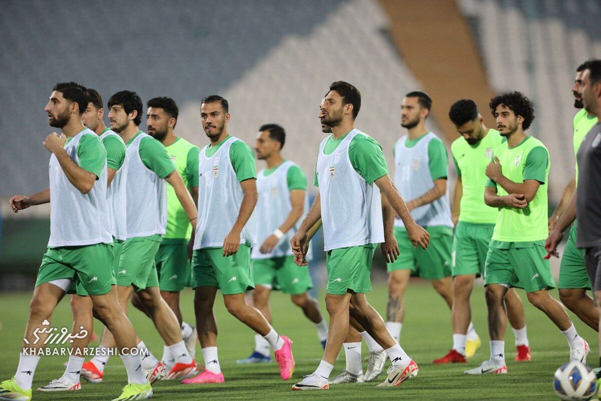 تصاویر| کتک خوردن یک بازیکن در تمرین تیم ملی فوتبال/ طارمی پیشنهاد داد؛ قلعهنویی شاکی شد