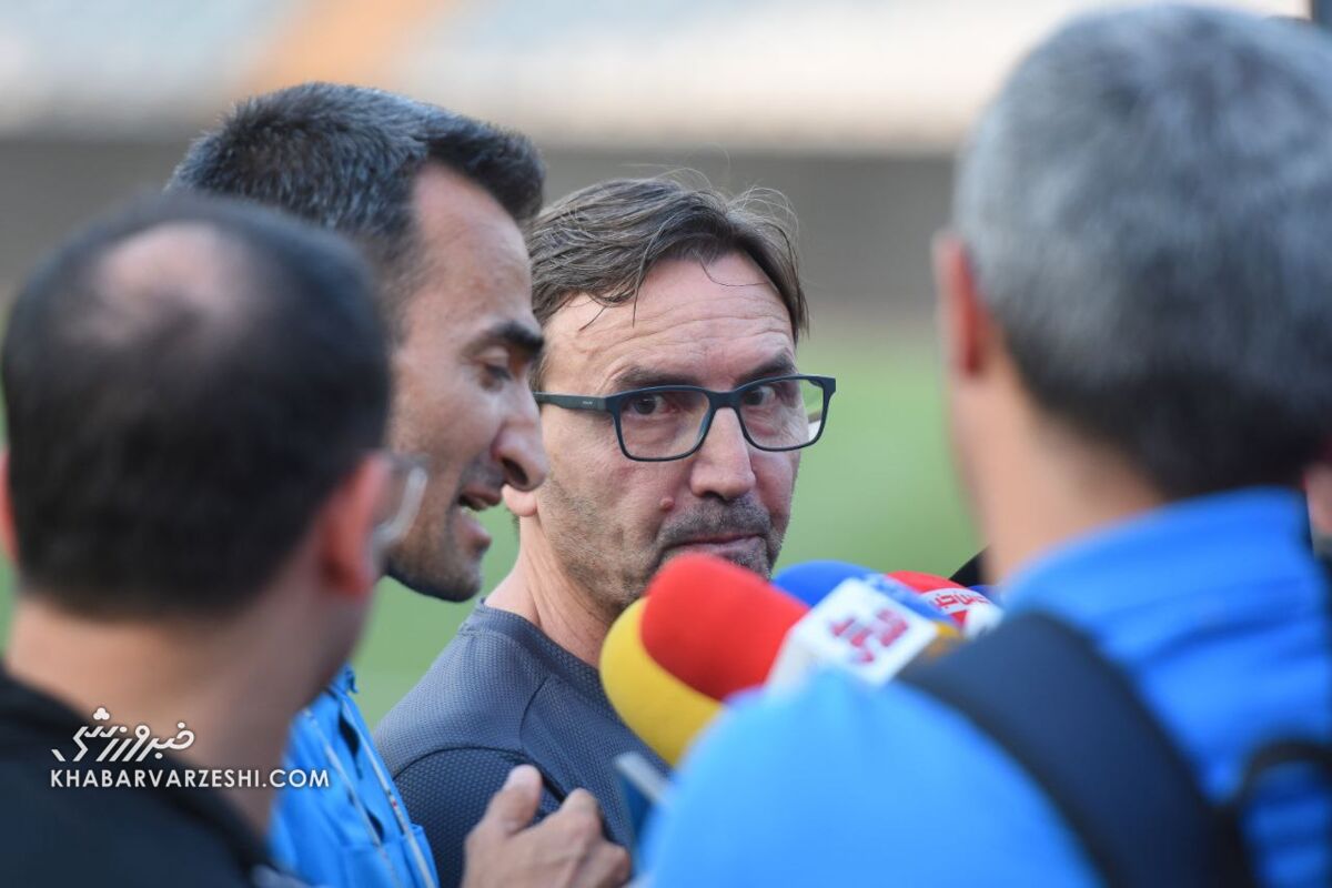 تصاویر| کتک خوردن یک بازیکن در تمرین تیم ملی فوتبال/ طارمی پیشنهاد داد؛ قلعهنویی شاکی شد