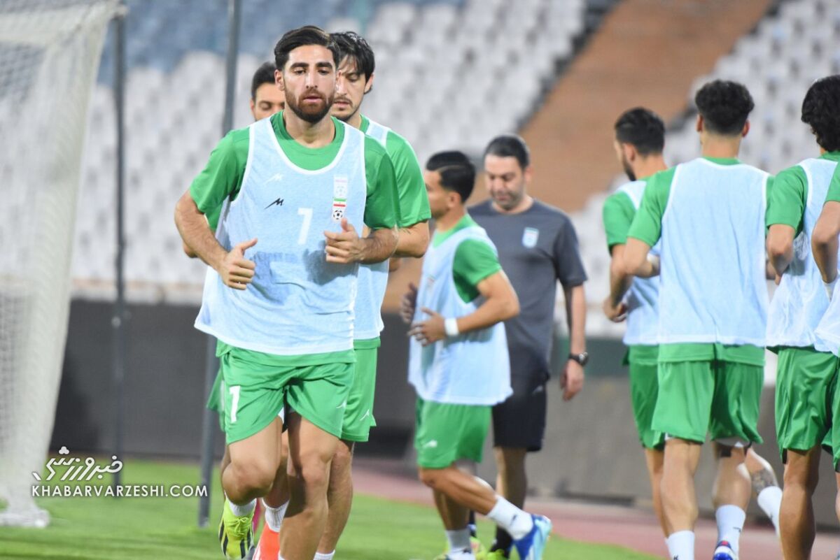 تصاویر| کتک خوردن یک بازیکن در تمرین تیم ملی فوتبال/ طارمی پیشنهاد داد؛ قلعهنویی شاکی شد