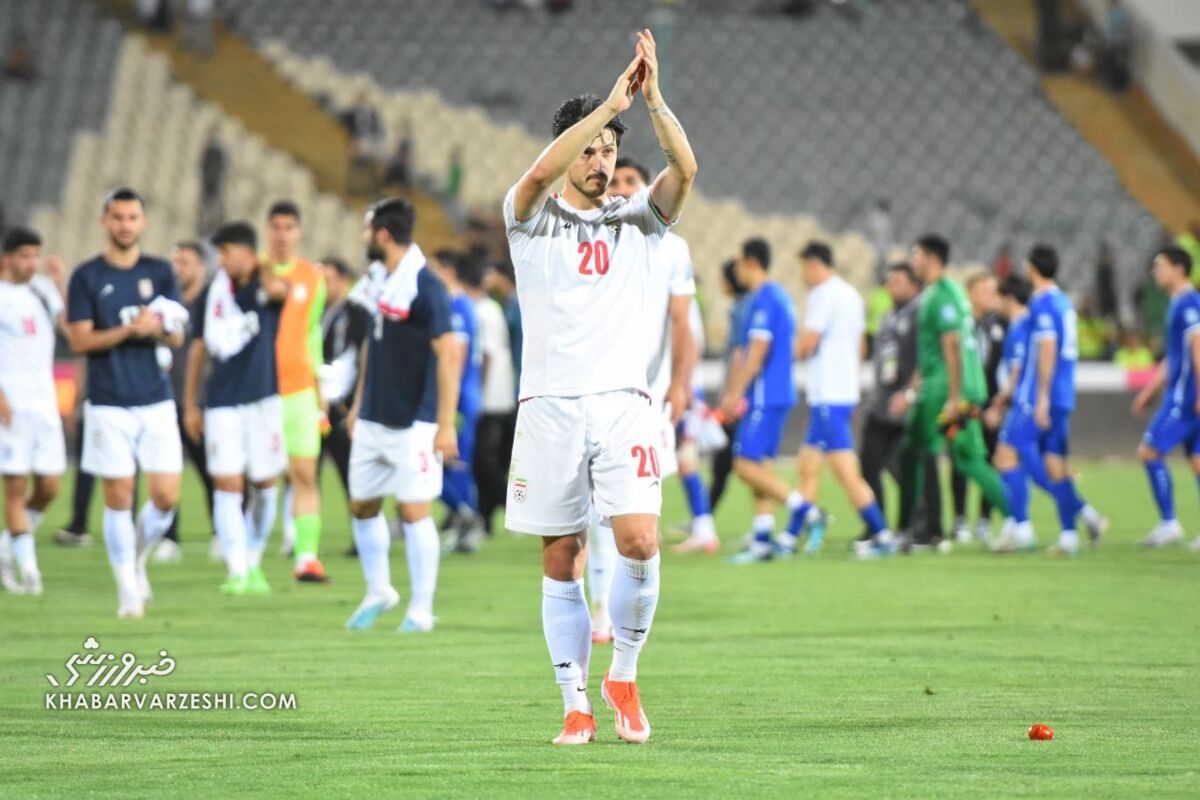 ژوزه مورینیو دوباره روی سردار آزمون زوم کرد ژوزه مورینیو دوباره روی سردار آزمون زوم کرد