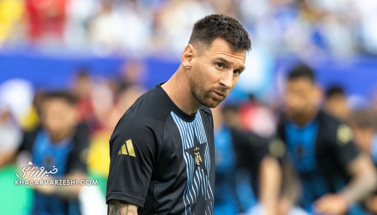 عکس| قمقمه مسی در تمرینات اینترمیامی با یک علامت خاص عکس| قمقمه مسی در تمرینات اینترمیامی با یک علامت خاص