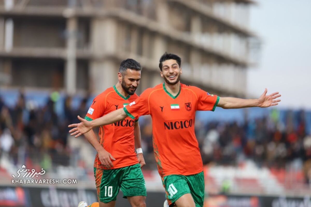 شمارش معکوس برای انتشار بیانیه مهم باشگاه استقلال در مورد نکونام/ صید جدید آبیها در بازار نقل و انتقالات؛ پای محبی در میان است! محمدمهدی محبی