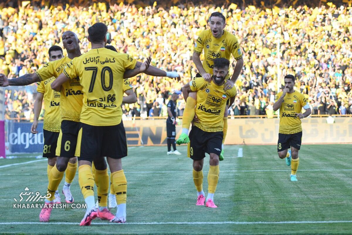 عکس| فریم به فریم با جشن چهارمین دبل
مغانلو/ پرواز شهریار در آزادی