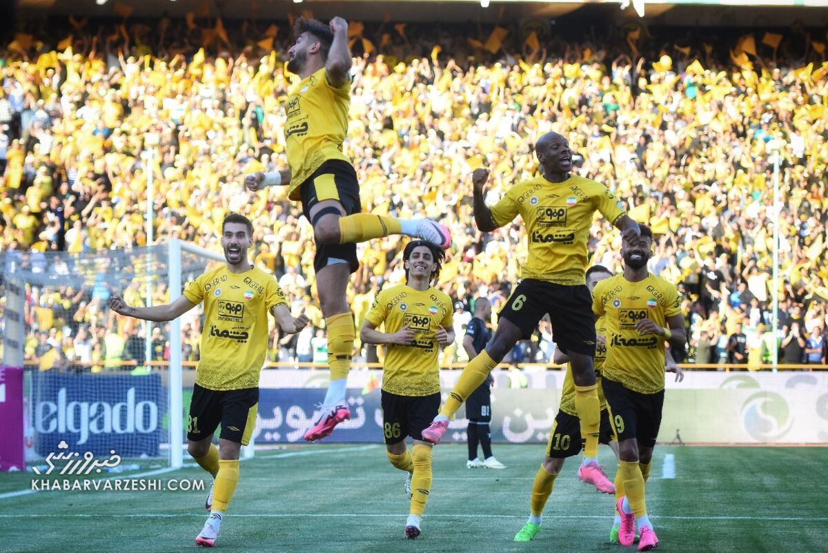 عکس| فریم به فریم با جشن چهارمین دبل
مغانلو/ پرواز شهریار در آزادی