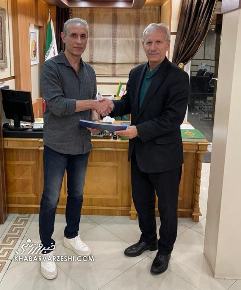 صندلی مدیریت فولاد پاداش کارنامه درخشان تراکتور/ یحیی با تاخیر با هوشنگ عکس گرفت!