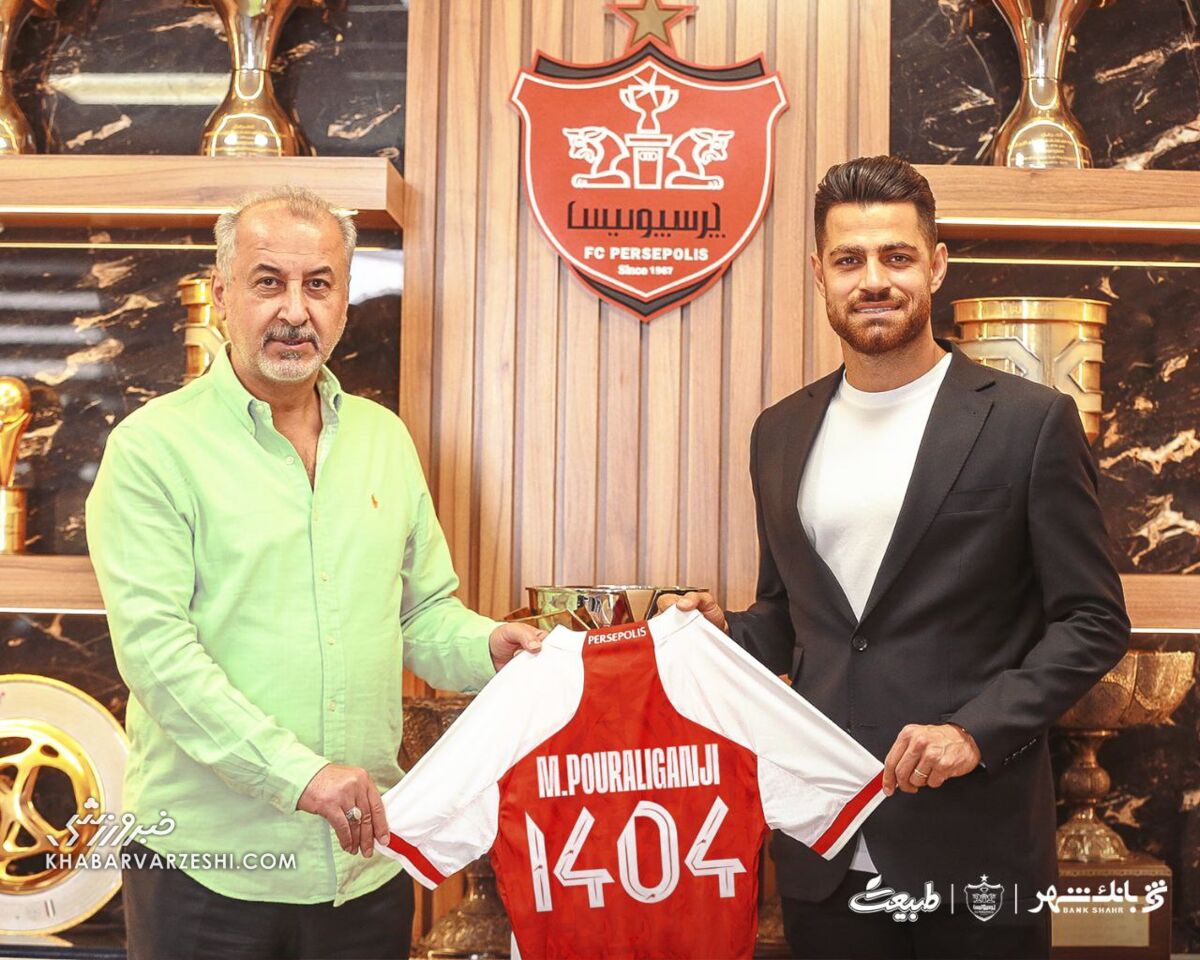 ستاره پرسپولیس با رد پیشنهاد ۵۰ میلیاردی تمدید کرد! ستاره پرسپولیس با رد پیشنهاد ۵۰ میلیاردی تمدید کرد!