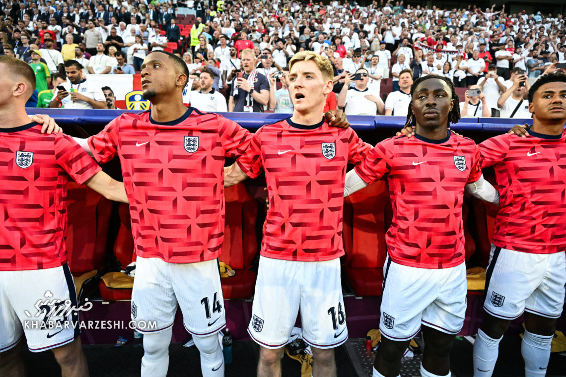 عکس| ستاره انگلیس به دلیل سقوط از دوچرخه مصدوم شد! عکس| ستاره انگلیس به دلیل سقوط از دوچرخه مصدوم شد!