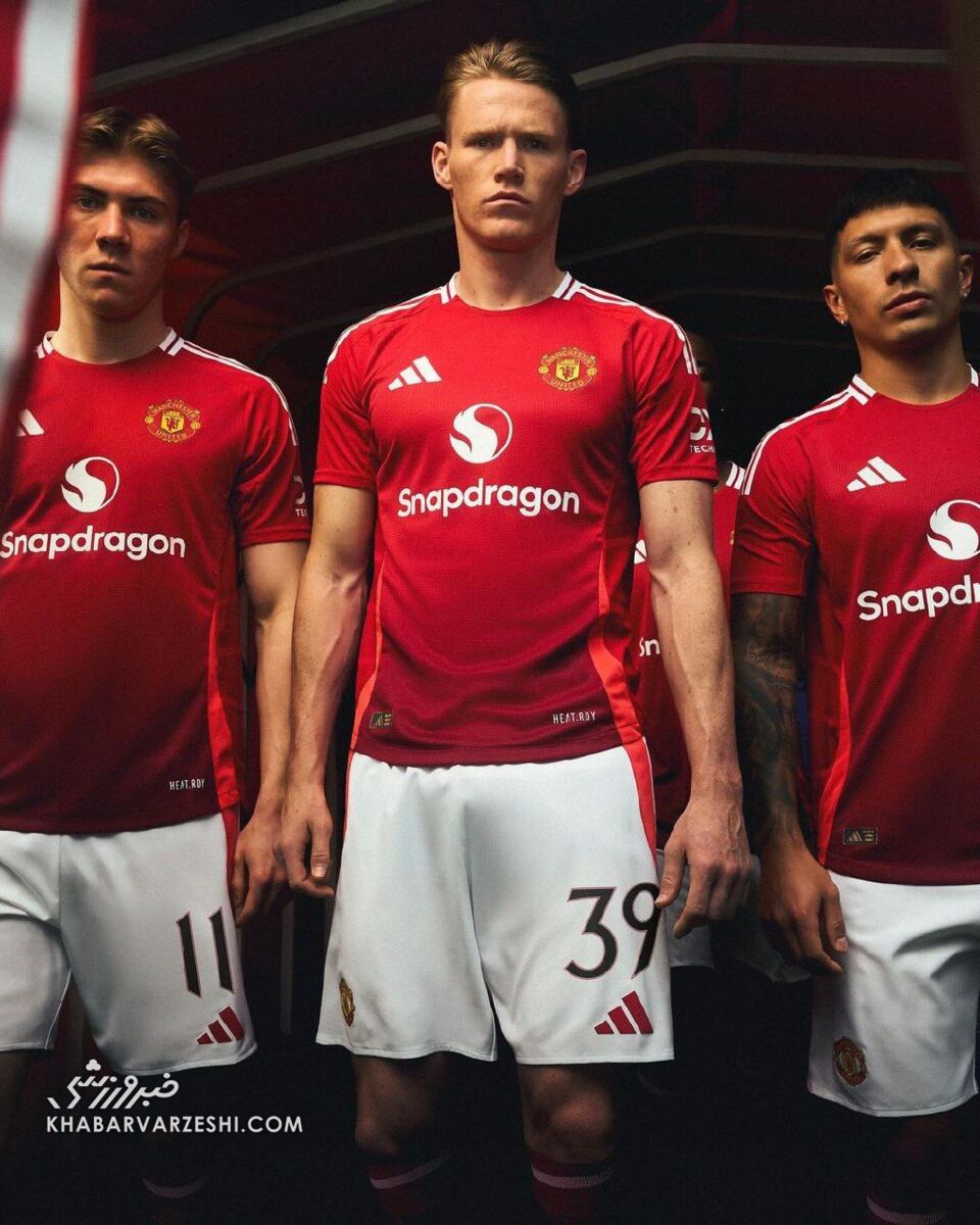 تصاویر| رونمایی از کیت جدید منچستریونایتد با اسپانسری ویژه