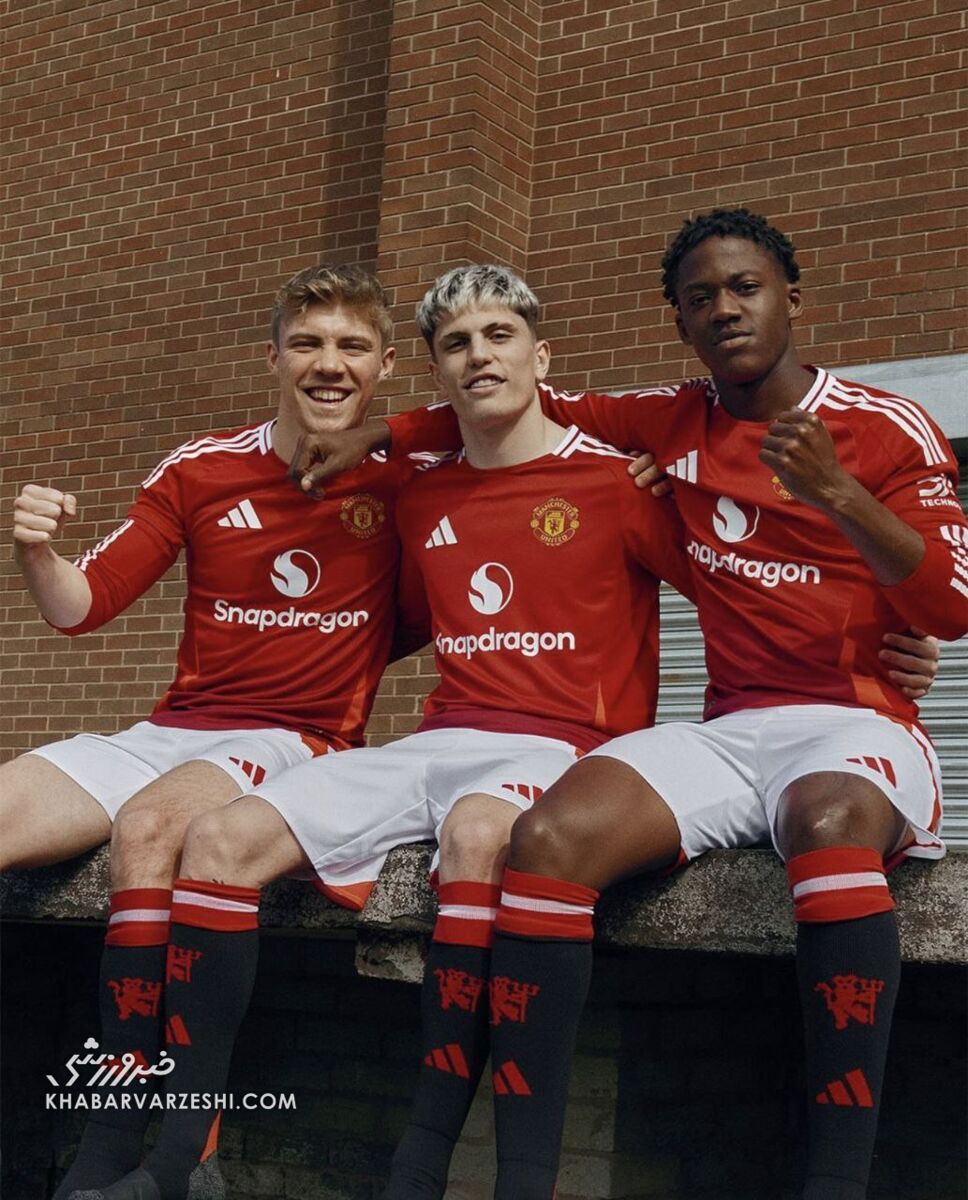 تصاویر| رونمایی از کیت جدید منچستریونایتد با اسپانسری ویژه
