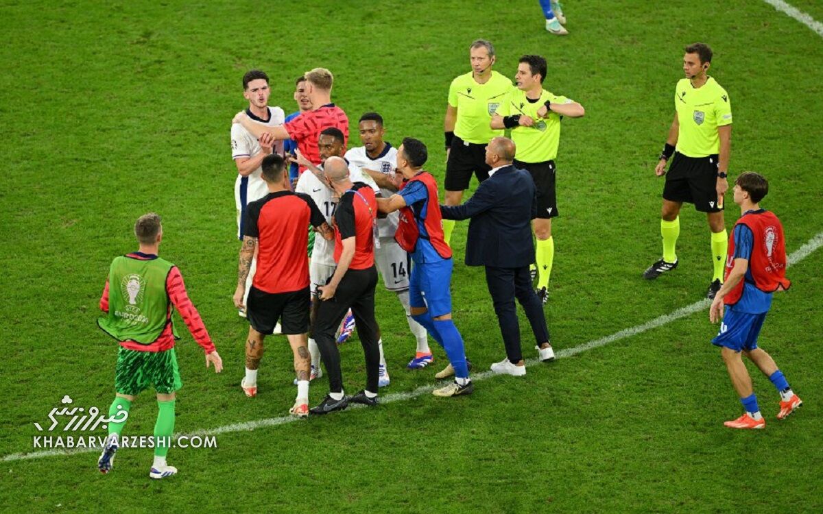 درگیری شدید در پایان بازی انگلیس - اسلواکی؛ چرا رایس با سرمربی حریف بهشدت درگیر شد؟ +تصاویر