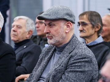 عکس| بوژوویچ در اردوی استقلال حاضر شد