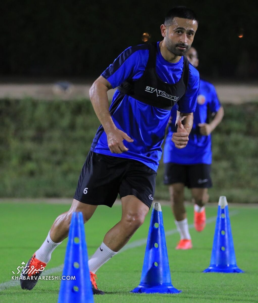 عکس| بازگشت امید ابراهیمی با پیراهن آبی