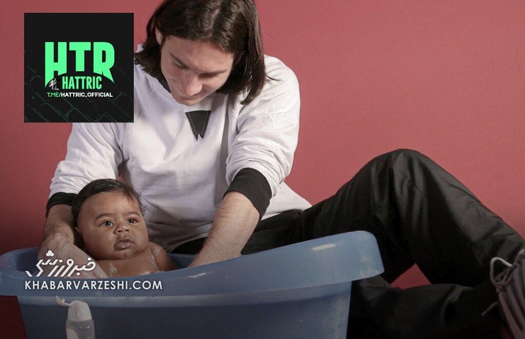 عکس| نوزادی که لیونل مسی غسل داد به کجا رسید!