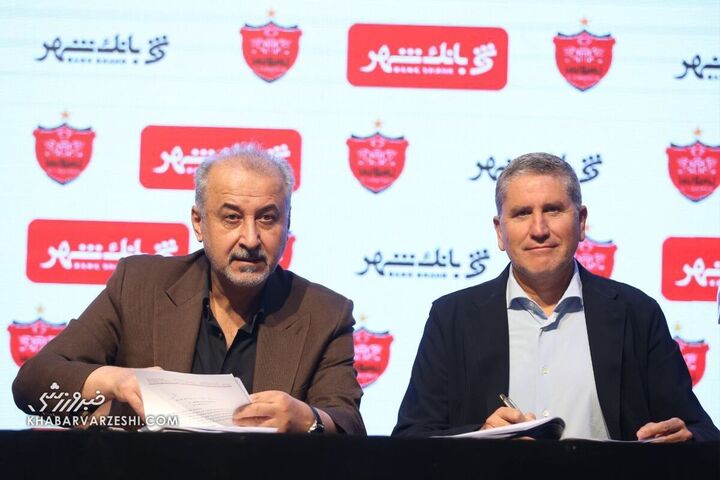 امضا قرارداد خوان کارلوس گاریدو