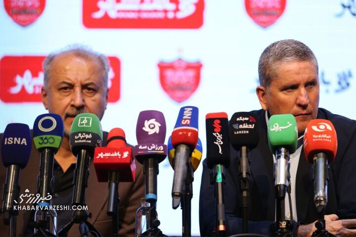 خوان کارلوس گاریدو و رضا درویش؛ مراسم معارفه خوان کارلوس گاریدو سرمربی جدید پرسپولیس