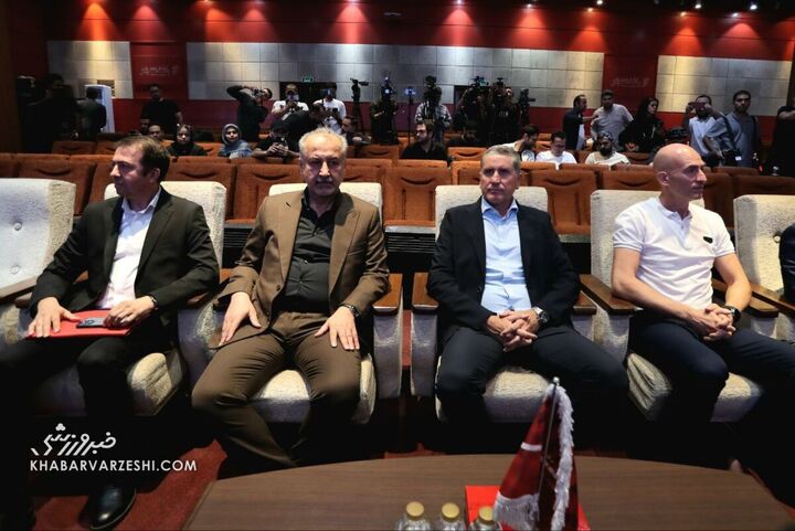 خوان کارلوس گاریدو و رضا درویش؛ مراسم معارفه خوان کارلوس گاریدو سرمربی جدید پرسپولیس