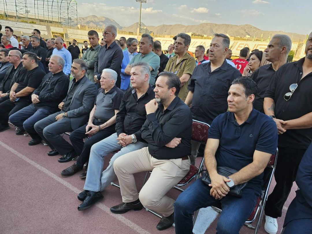 عکس | چهرههای شاخص فوتبال ایران زندانی آزاد کردند 4