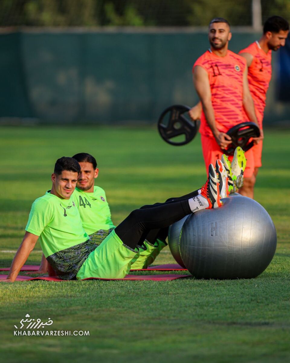 پرستارهترین تیم لیگ برتر استارت زد/ سپاهانیها با مورایس و خریدهای جدید بمب روحیه شدند +تصاویر