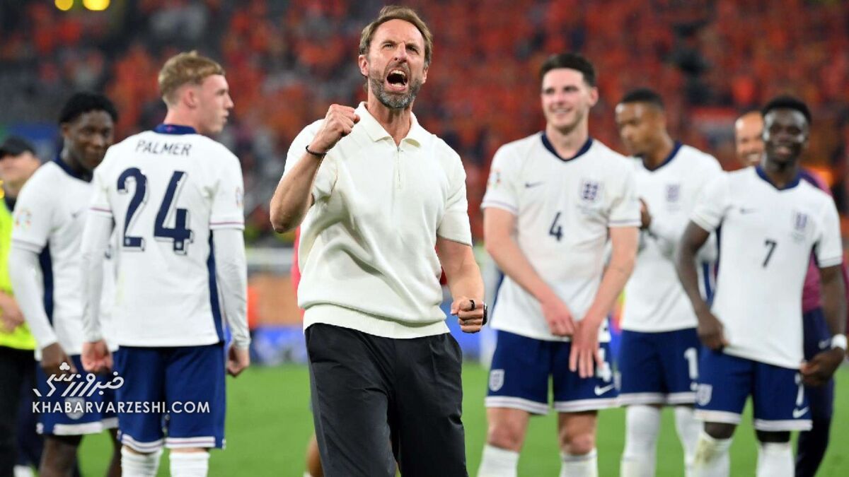 کلوب| ساوتگیت در اوج ناباوری میماند! کلوب| ساوتگیت در اوج ناباوری میماند!