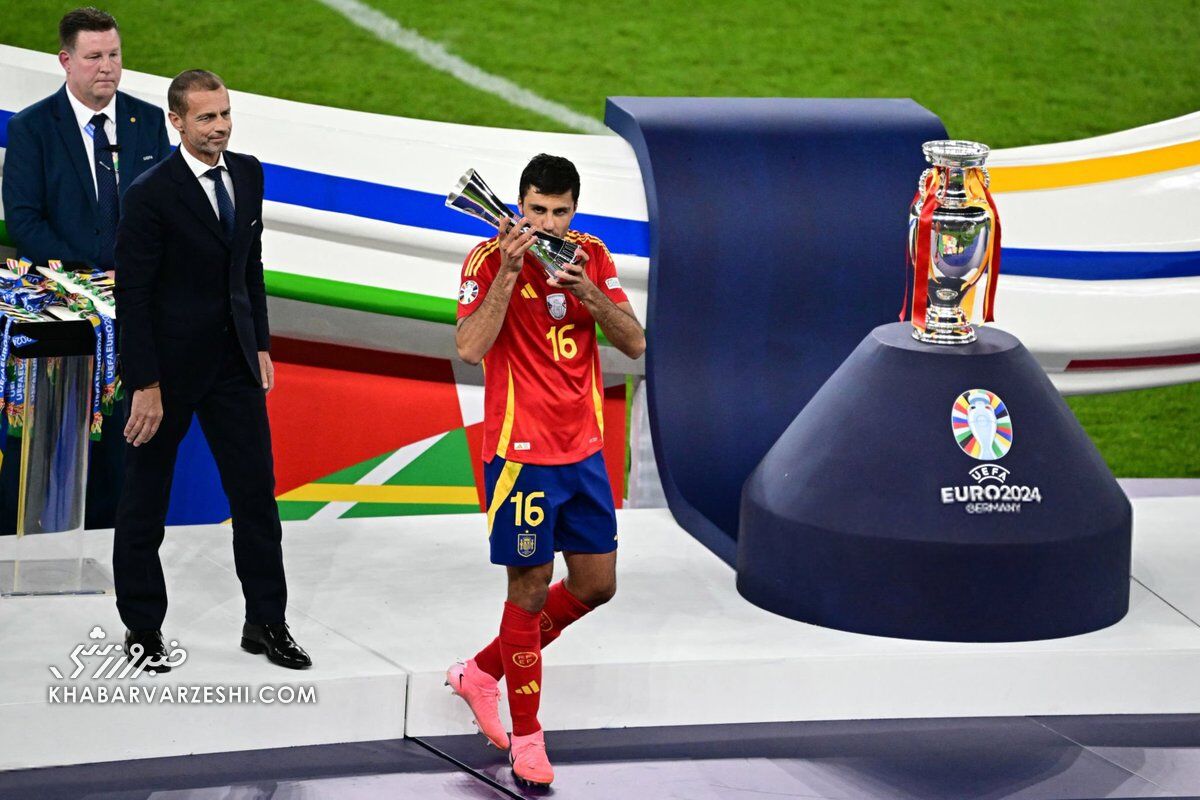 بهترینهای جام ملتهای اروپا معرفی شدند/ رودری و یامال جوایز را بردند +عکس