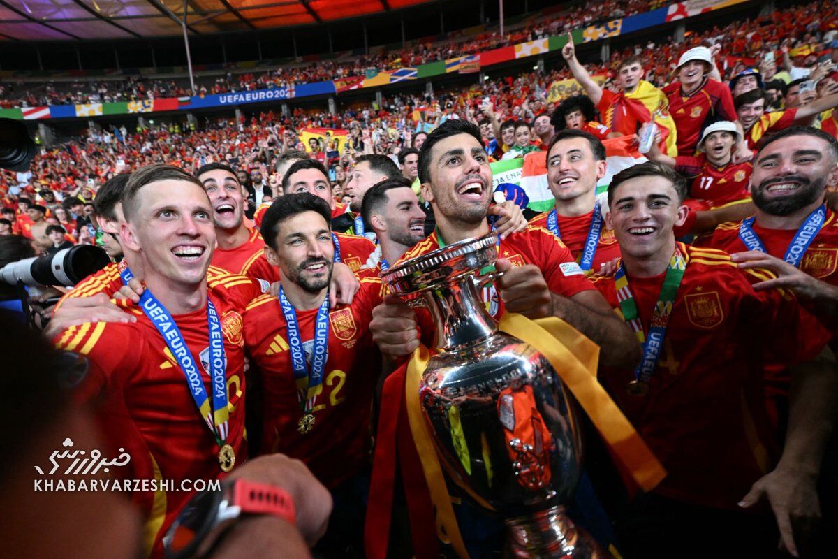 ترکیب لاروخا و لاله ها اعلام شد ترکیب لاروخا و لاله ها اعلام شد