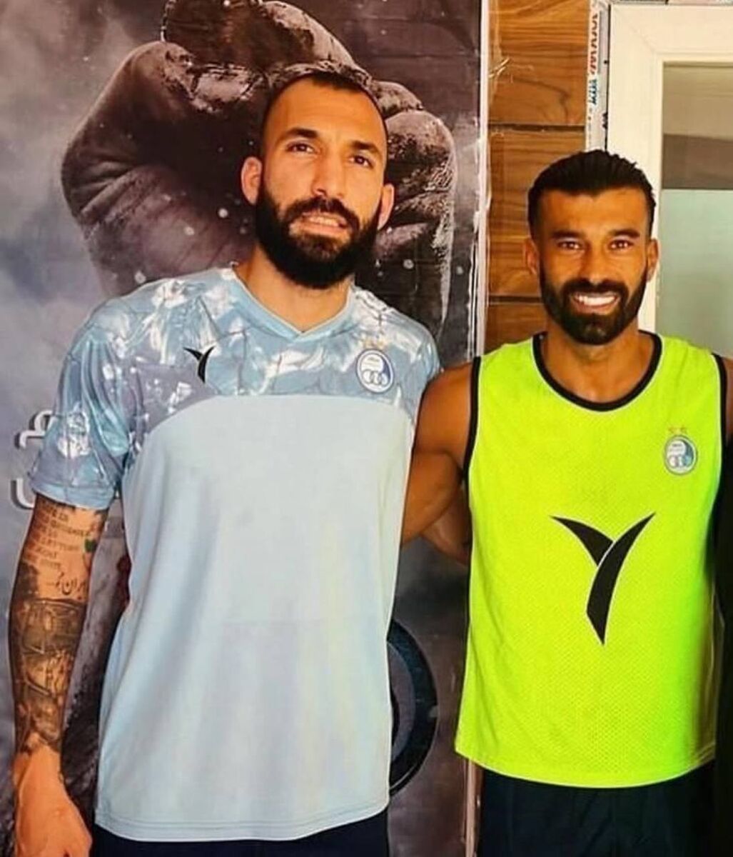 عکس| گلزنان ایران به ولز در جام جهانی در استقلال به هم رسیدند