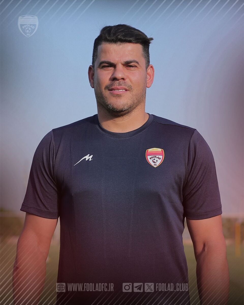 یک استقلالی به یحیی گلمحمدی در فولاد پیوست +عکس