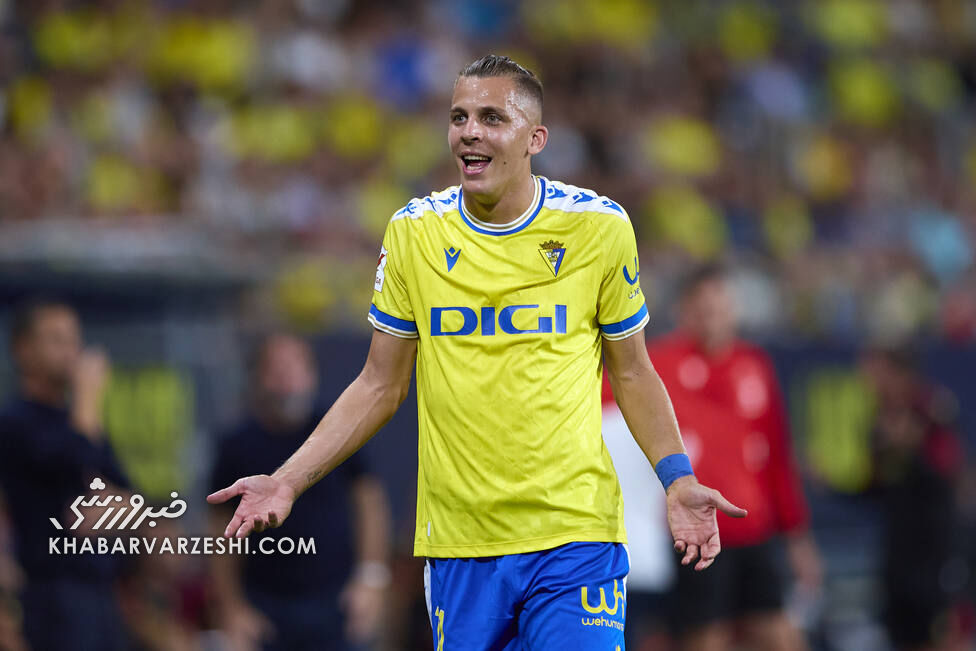 حمله غیرمنتظره به گزینه استقلال در فضای مجازی حمله غیرمنتظره به گزینه استقلال در فضای مجازی