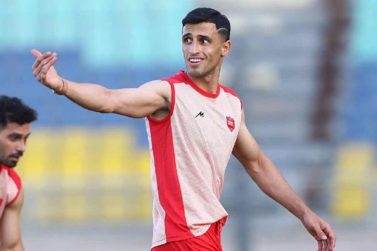 عکس| حمایت تمام قد مهاجم پرسپولیس از حسن یزدانی عکس| حمایت تمام قد مهاجم پرسپولیس از حسن یزدانی