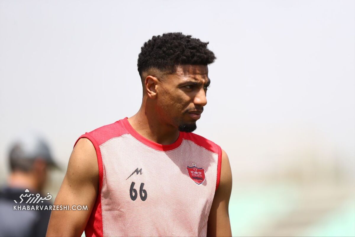 العملود: پرسپولیسیها به خوبی از من استقبال کردند/ منتظر یک اشاره برای بازگشت هستم! العملود: پرسپولیسیها به خوبی از من استقبال کردند/ منتظر یک اشاره برای بازگشت هستم!