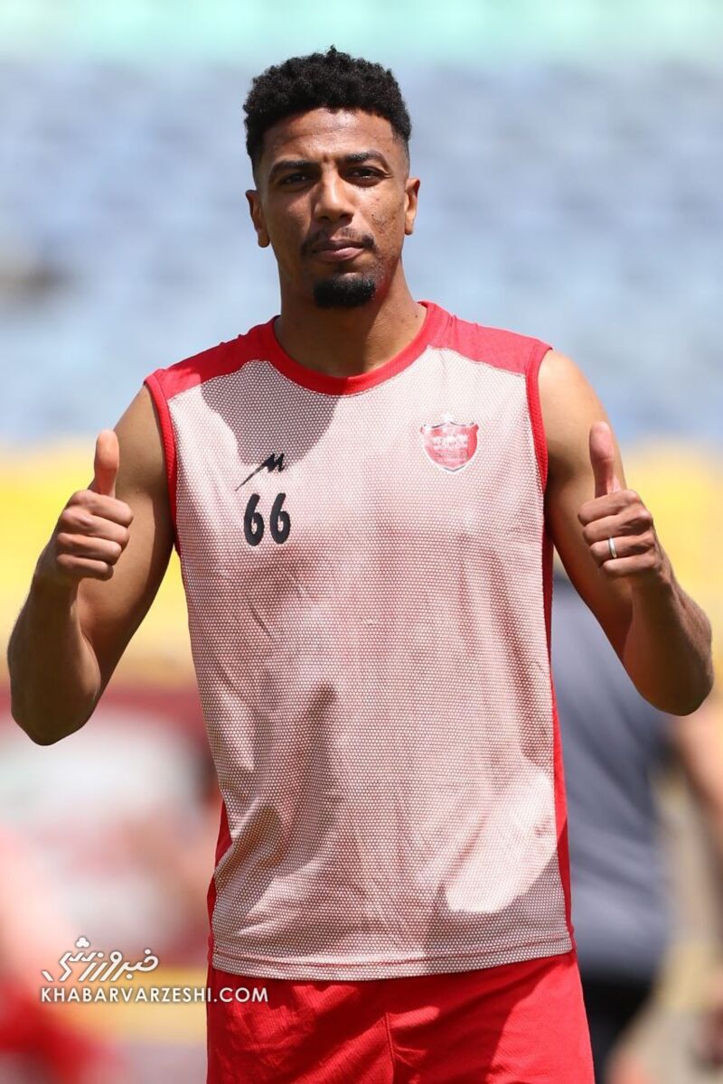 اولین حضور ستاره مراکشی در تمرین پرسپولیس +عکس