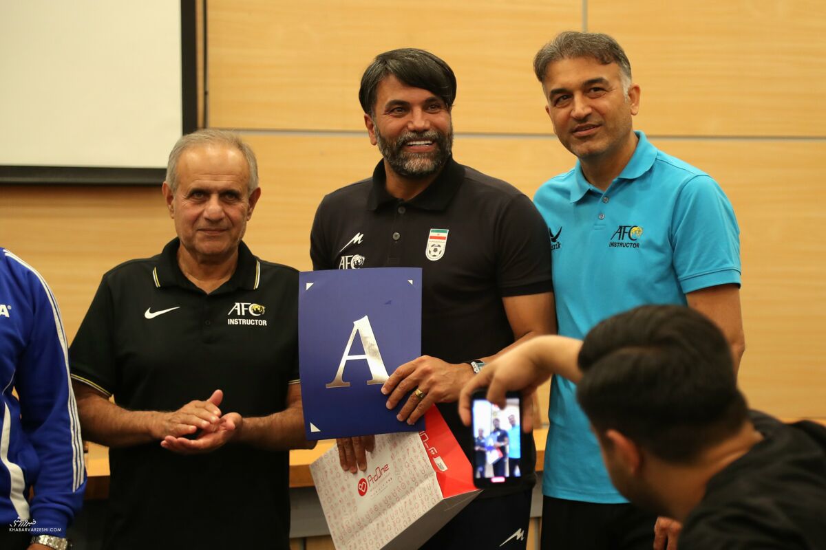 نیکبخت: من از چهرهام پول درمیآورم و نیاز ندارم زیرآب کسی را بزنم/ پیشنهاد بازگشت به استقلال را رد کردم