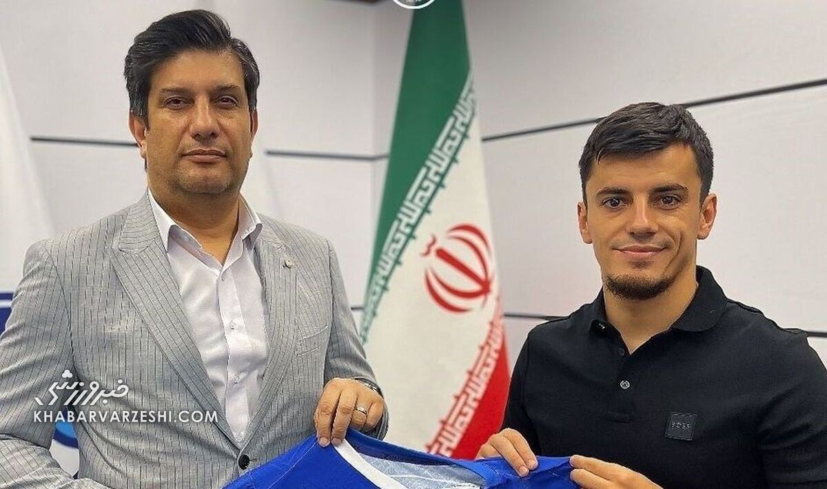 دم خروس از بوسنی بیرون زد؛ بوسنیایی ها از استقلال شکایت کردند!/ پولش از بیت المال می رود، آبرویش از ایران.. دم خروس از بوسنی بیرون زد؛ بوسنیایی ها از استقلال شکایت کردند!/ پولش از بیت المال می رود، آبرویش از ایران..