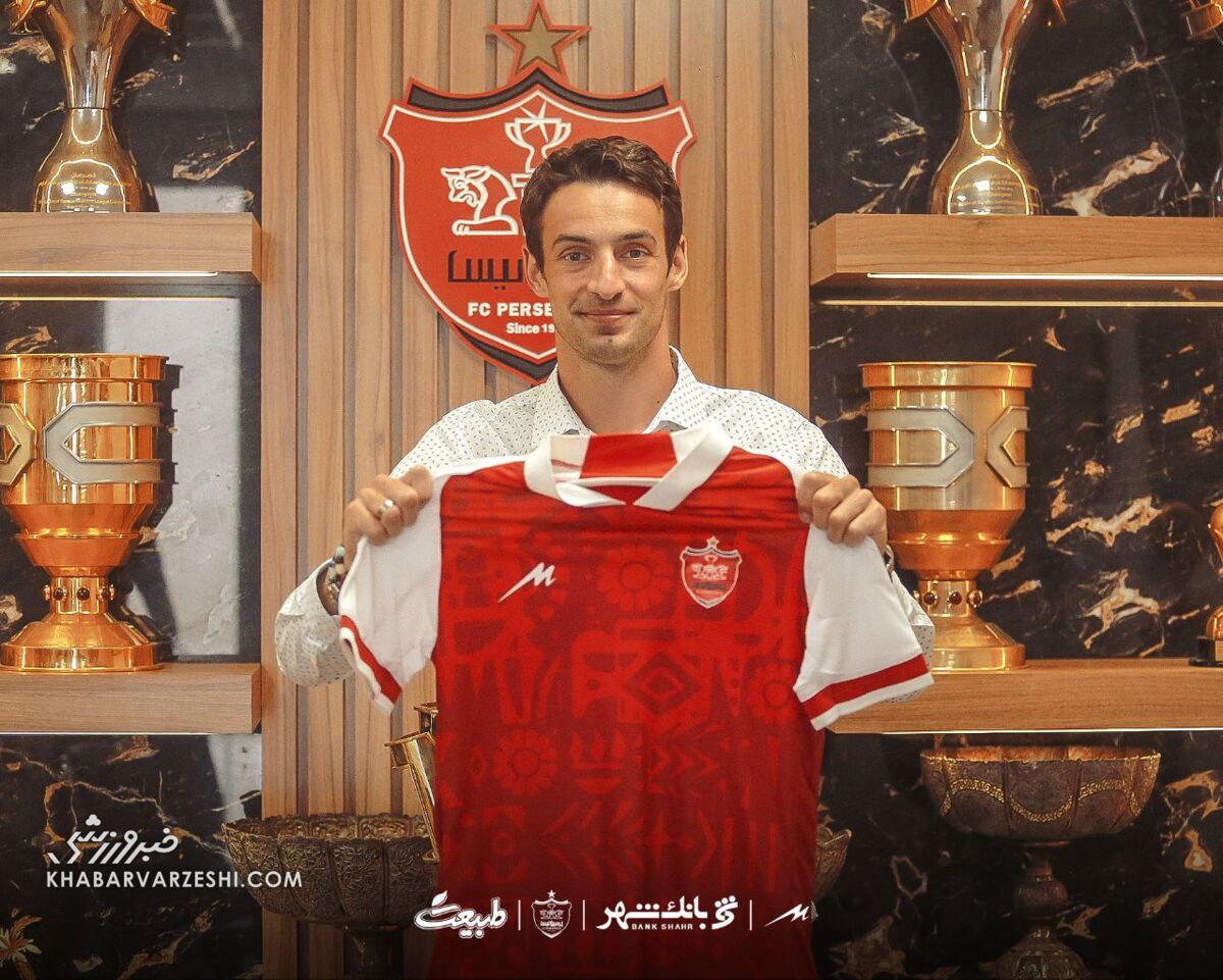 فوری؛ زننده گل قهرمانی رسماً با پرسپولیس بست +عکس